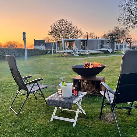 Maasparcje Met Hottub,kamadobbq En Firepit Сasa de vacaciones