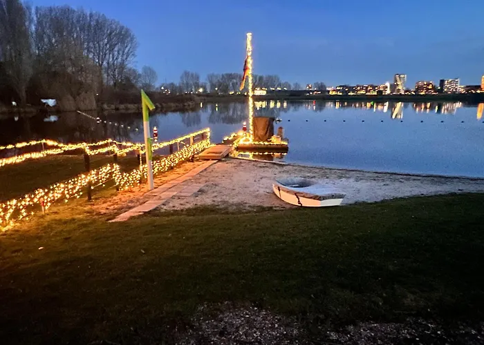 Semesterbostad Maasparcje Met Hottub,kamadobbq En Firepit *